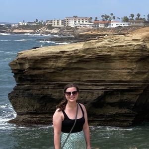 Meet your Posher, Stephanie